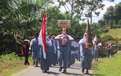 OSIS SMAN 1 Angkola Selatan Mengikuti Pawai 17 Agustus 2025 di Kecamatan Angkola Selatan